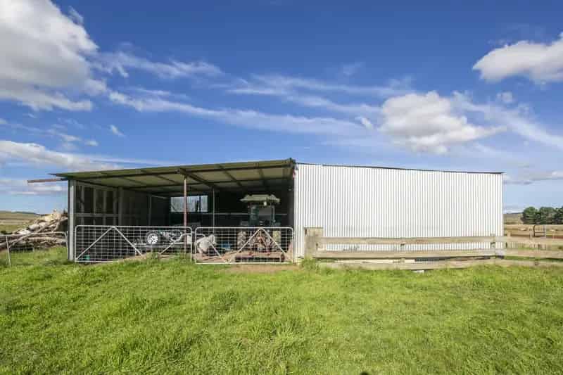 Buy Grazing Land and Cottage in Historic Braidwood