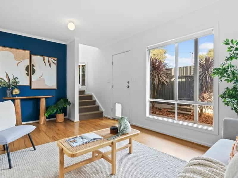 Contemporary Comfort and Flexible Living in a Sought-After Location