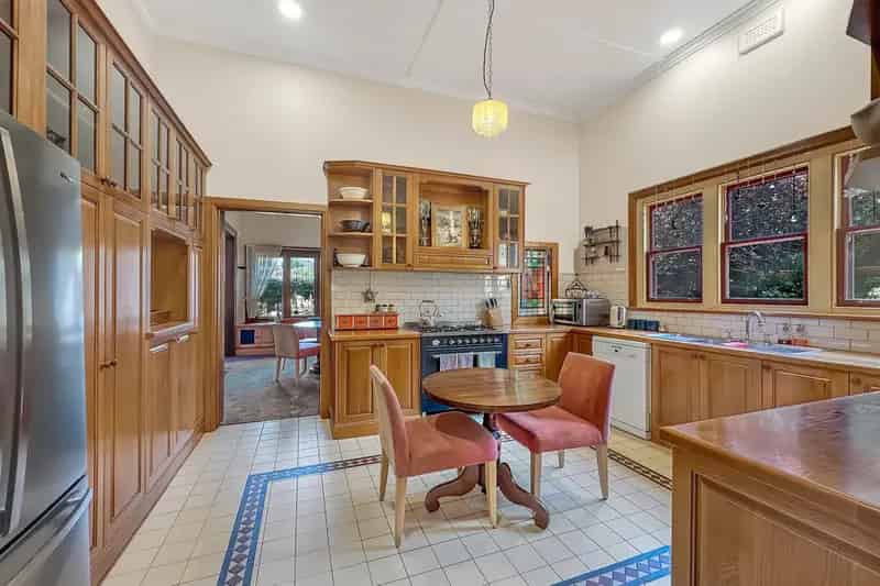 House For Sale , 9-11, Toorak Avenue, Warragul, Victoria