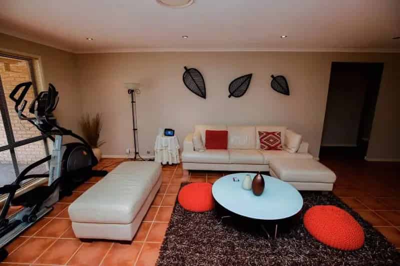 Real Estate For Lease - 9 San Marino Drive - Prestons , NSW