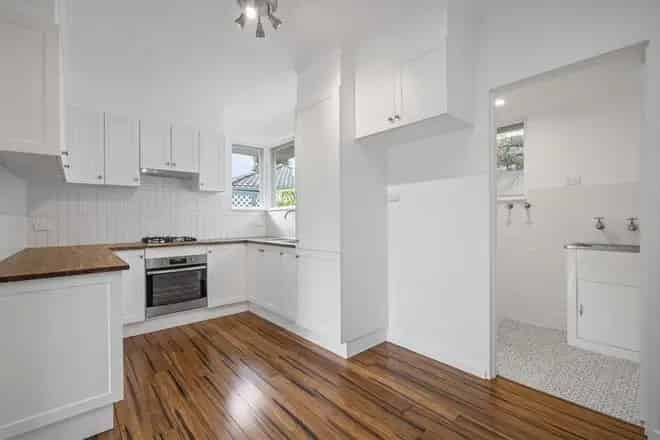 Apartment For Rent , 176, Warrigal Road, Melbourne, Victoria