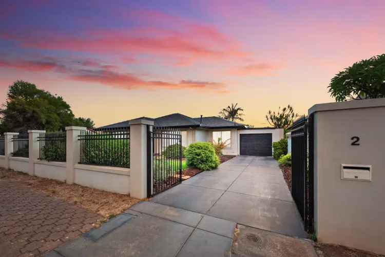 Spacious Family Home with Poolside Entertaining Parafield Gardens