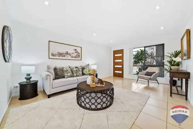 House For Sale , 9, Eduard Place, City of Brisbane, Queensland