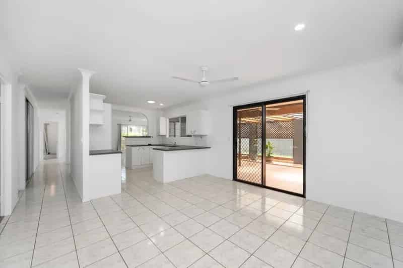 212 Upper Miles Avenue, Kelso QLD 4815 - House For Lease