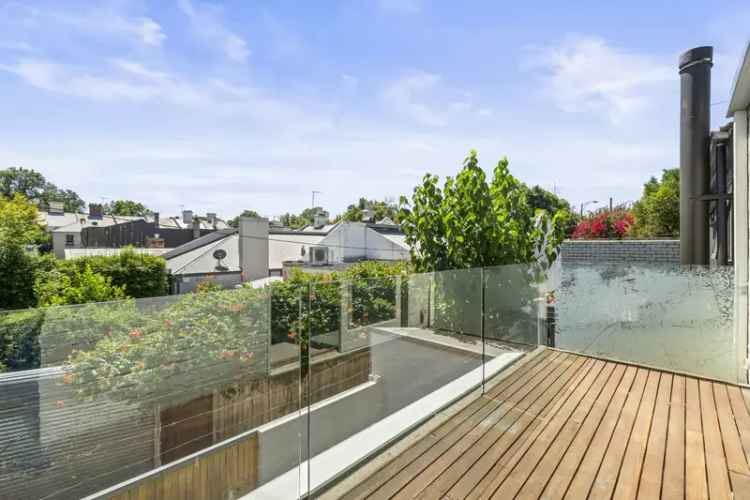 2 Bedroom Apartment Melbourne 346m2