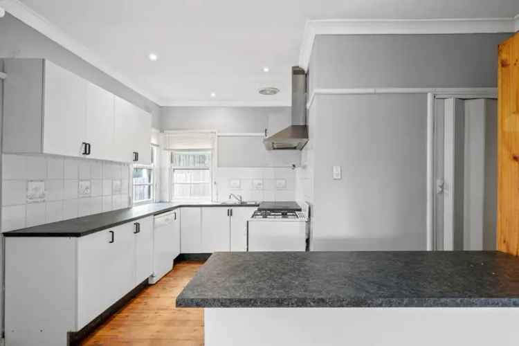 Real Estate For Sale 5 Pendey Street Willoughby NSW