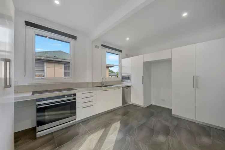 3 Bedroom House 188m2 Near UWS Sydney