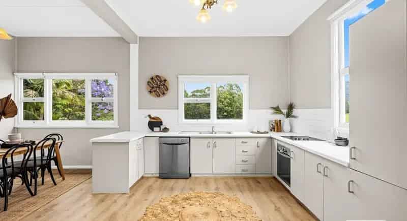 Renovate a cottage in West Wollongong with parkland views