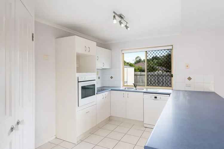 4 Bed Family Home Heritage Park QLD