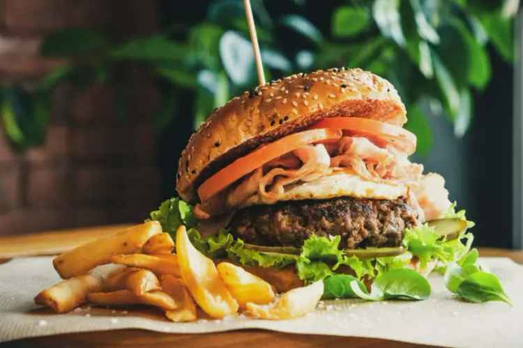 Buy Takeaway Burger Restaurant near Port Fairy with High Profits