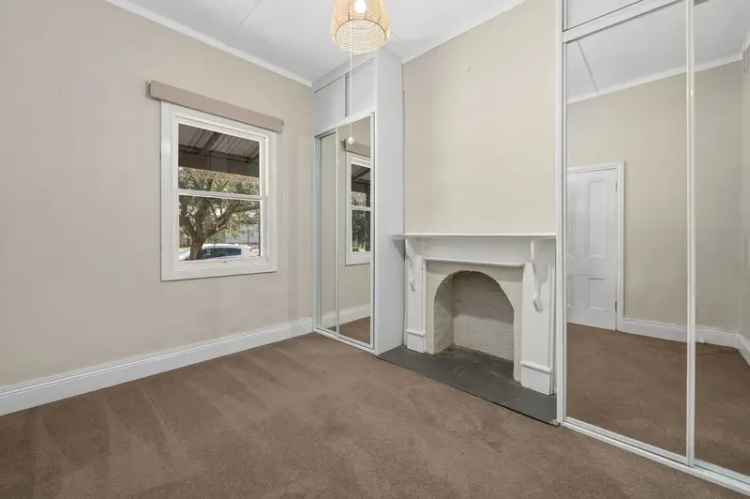 Charming 3-Bedroom Cottage For Lease Greta NSW