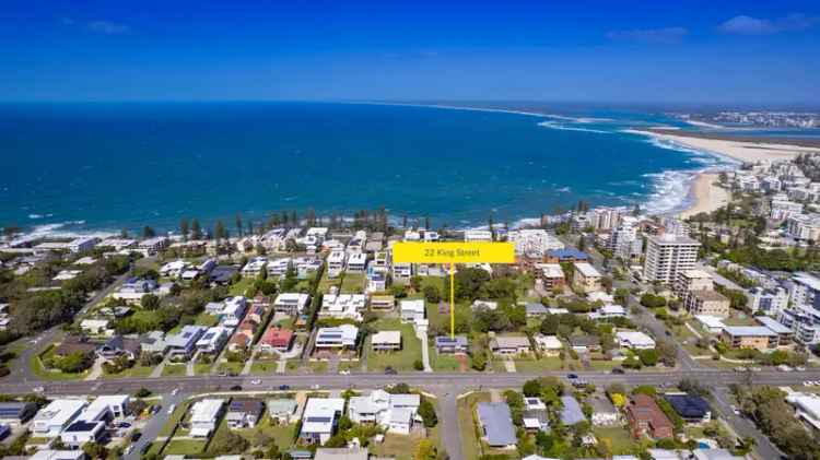 Beachside 5-Bedroom Home Near Kings & Shelly Beach