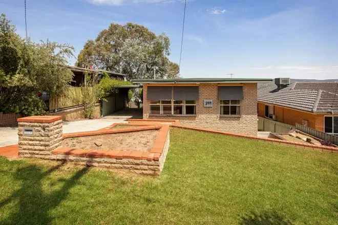 Family Home in Old East Albury with Sweeping Views