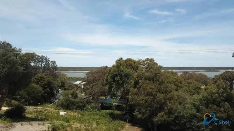 Build and Enjoy Scenic Views Over Lake Reeves