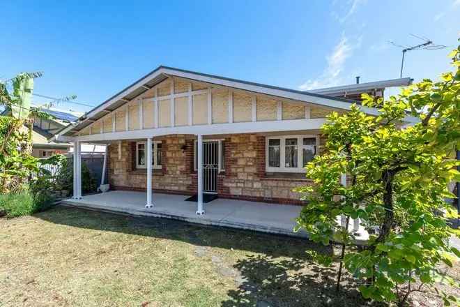 1920s Solid Bungalow 499m2 Prime Location