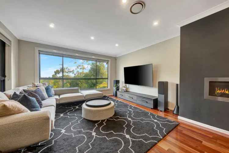 For Lease Family Home in Beecroft with Modern Amenities and Garden