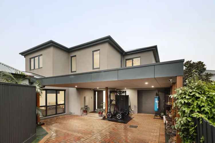 House For Sale in 25A, Florence Street, Melbourne, Victoria