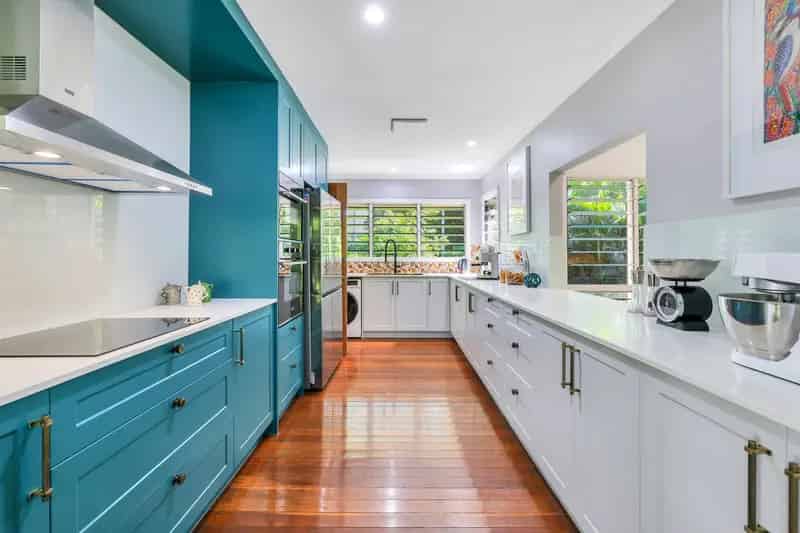 Tranquil Tropical Living in Batchelor!