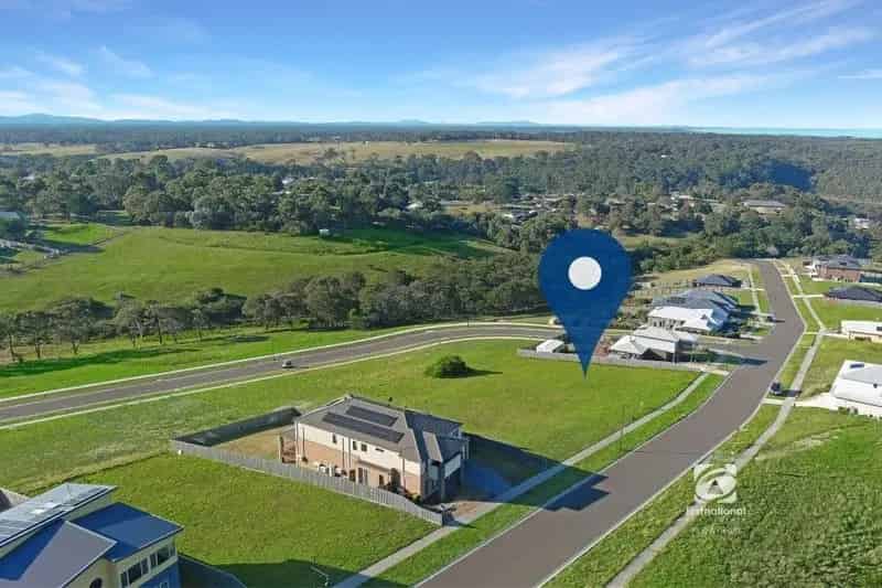 Buy Land 1031sqm Lakes Entrance with Ocean Views and Tranquility