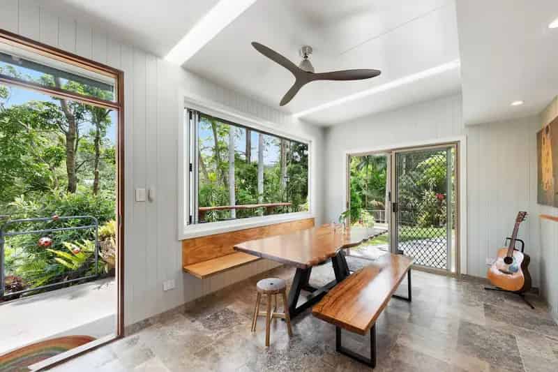 Rent Tropical Retreat Overlooking the Gardens with Private Gate Access
