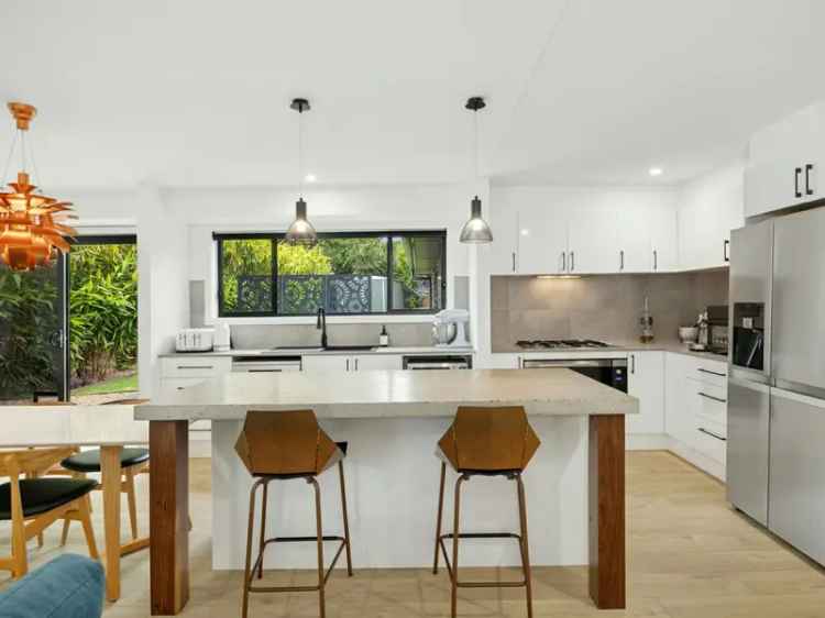 Buy House Coastal Elegance in Mollymook Beach with Spa and Garden