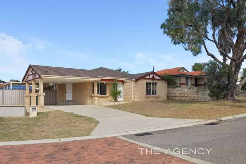 House For Sale - 52 Stradbroke Gardens, Ridgewood WA 6030