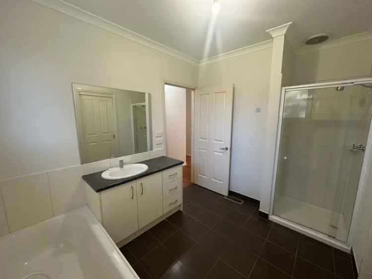 Lovely 3-Bedroom Home Near Clayton Station and Monash University