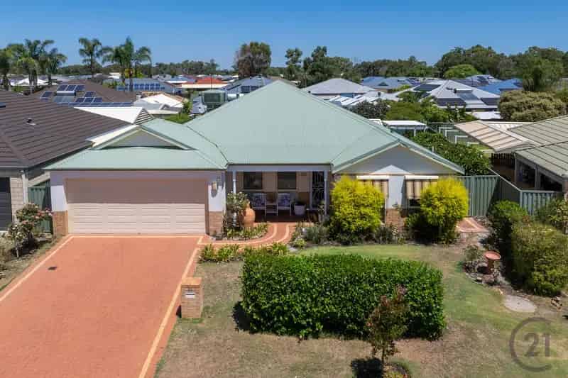 23 Goldseeker Loop, Ravenswood WA 6208 - House For Lease