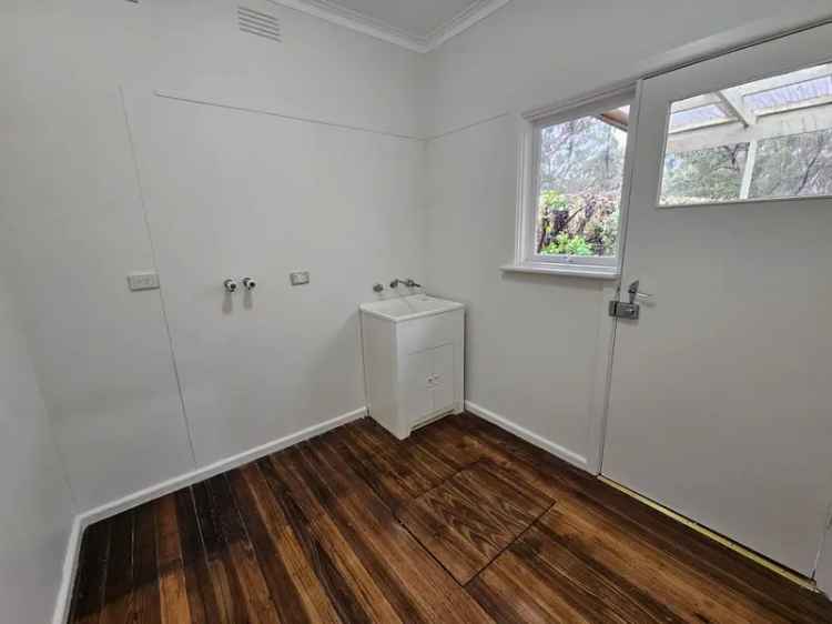 4 rooms house of 317 m² in Melbourne