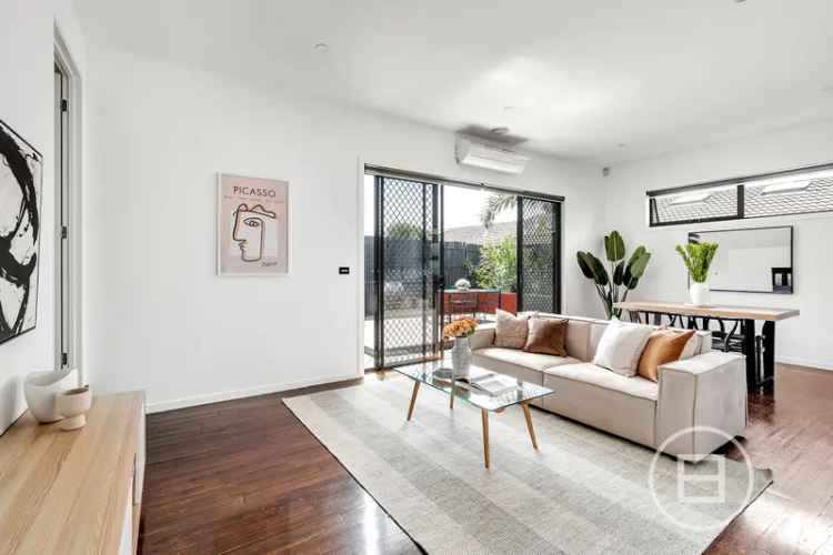 Apartment For Sale in Melbourne, Victoria