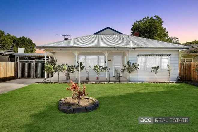 House For Sale in 149, Railway Avenue, Melbourne, Victoria