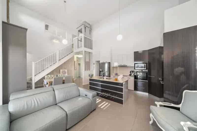 Peninsula Perfection, Two-Level Penthouse in the Heart of Redcliffe