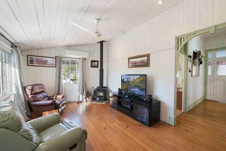 Comfortable 3 Bedroom Cottage in Darra