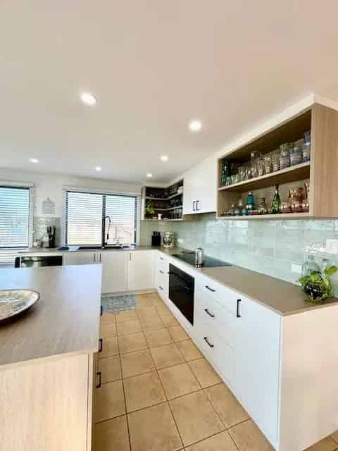 Buy House in Denham with Ocean Views and Luxury Features