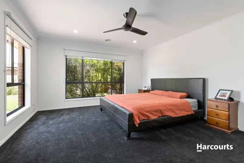 Spacious 4 bedroom gem in a prime location.