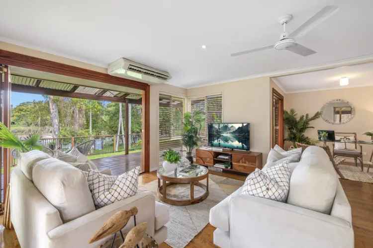 Waterfront Buderim Home 3 Bedroom Modern House