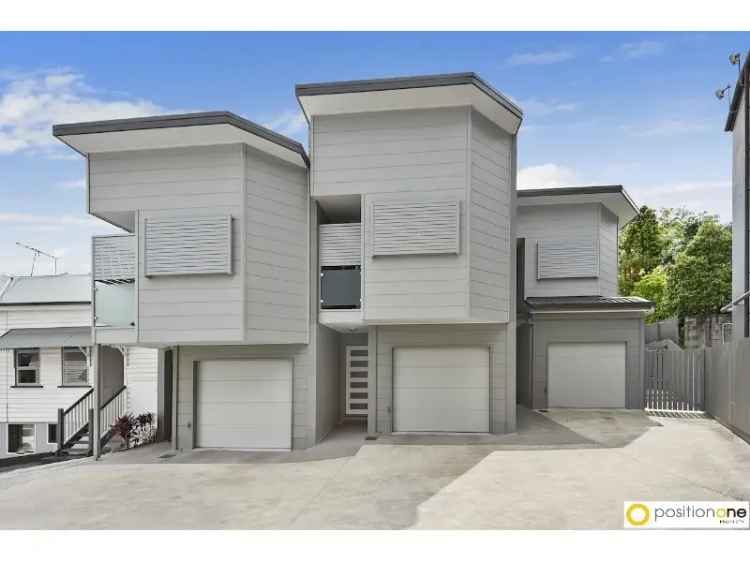 Modern Townhouse, Generous In Size, So Close To The University Of Qld, Qut And Cbd!