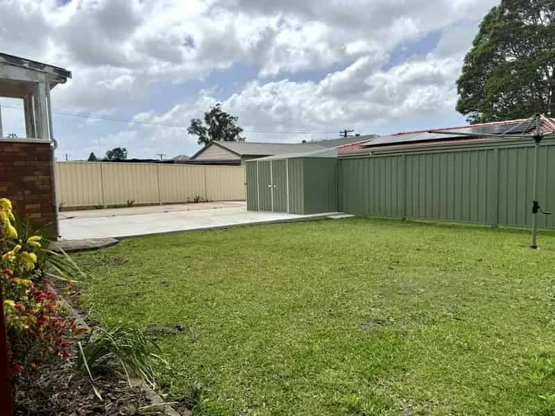 Lease Family Home with Garden in Cardiff New South Wales