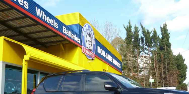 Bob Jane T-Marts Franchise for Sale/South Brisbane