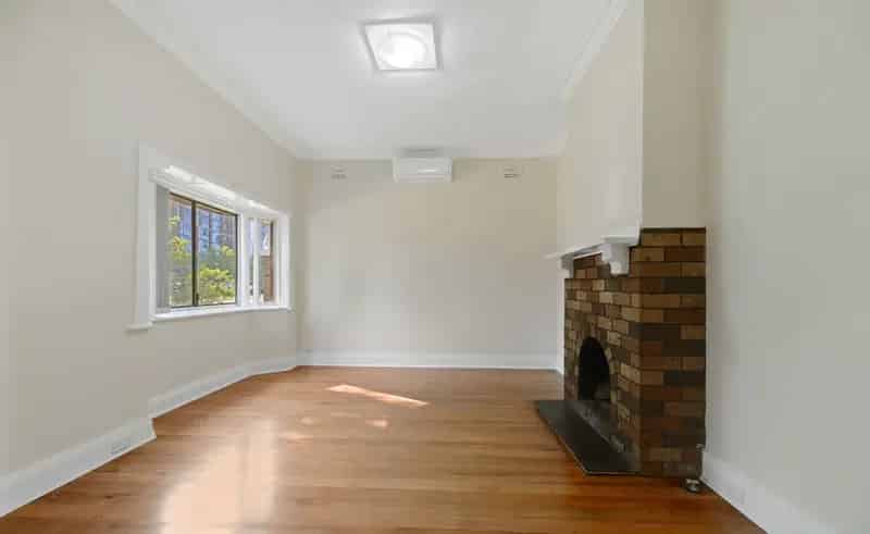 Real Estate For Lease - 38 Alexandra Avenue - Westmead , NSW