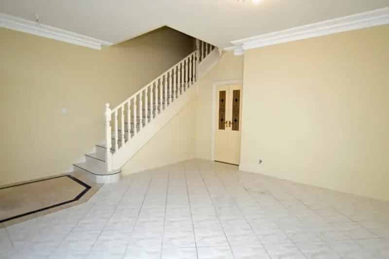 3 rooms house of 80 m² in Perth
