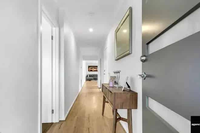 House For Rent , 6, Travel Avenue, Melbourne, Victoria