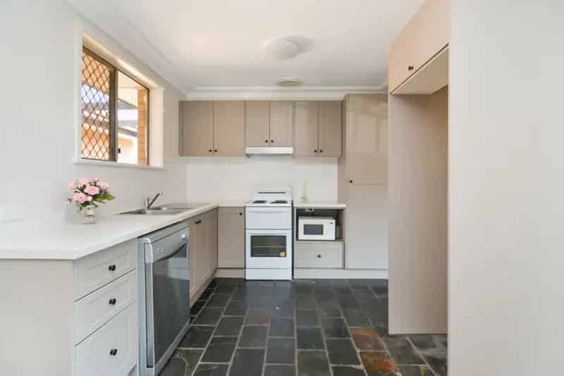 Real Estate For Lease - 15 Sinclair Street - Gosford , NSW