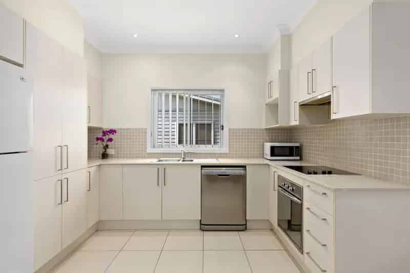 Real Estate For Lease - 1/41 Addison Avenue - Lake Illawarra , NSW