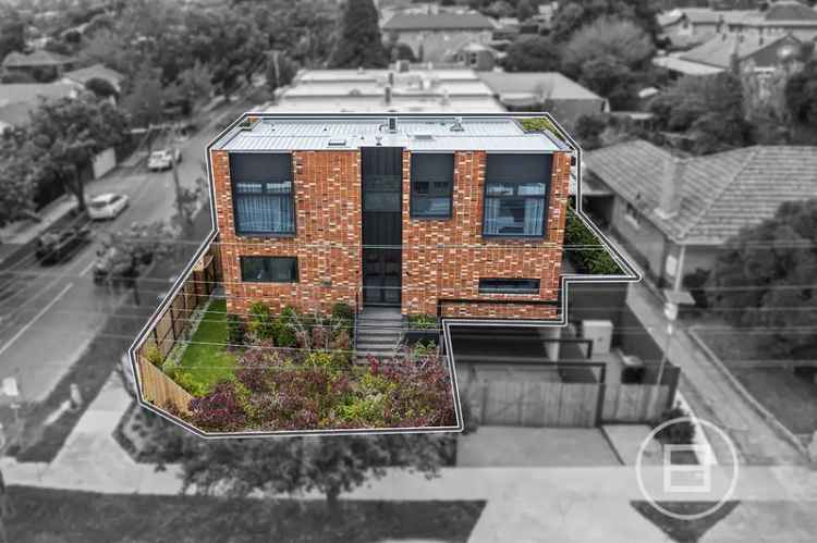 House For Sale in Melbourne, Victoria