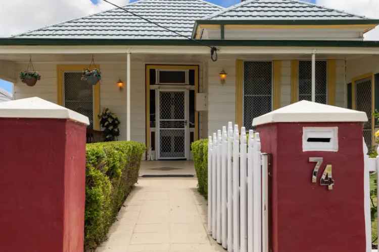 House For Sale in City of Swan, Western Australia