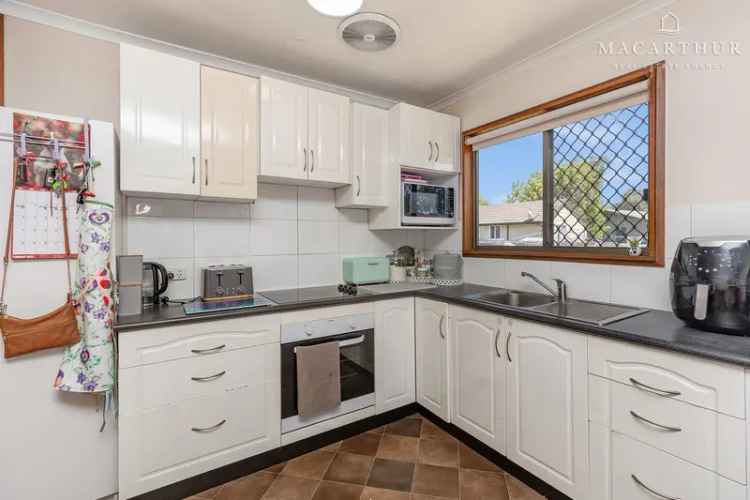 House For Rent in Wagga Wagga City Council, New South Wales