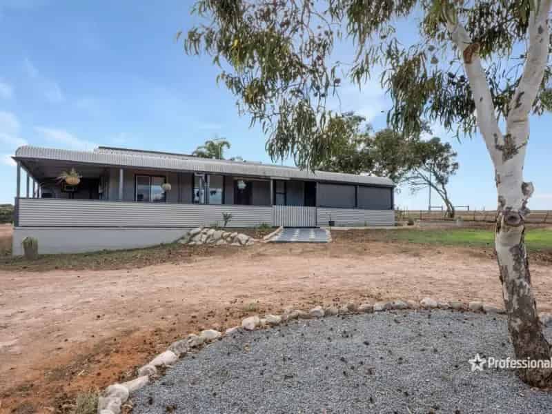 House For Sale , Shire of Irwin, Western Australia