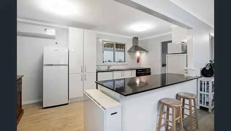 Real Estate For Lease - 179 Whiting Street - Labrador , QLD