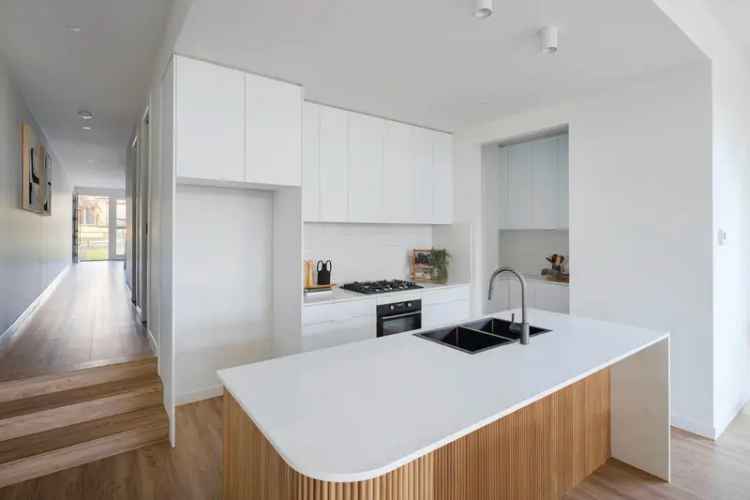 Residential For Sale in Melbourne, Victoria